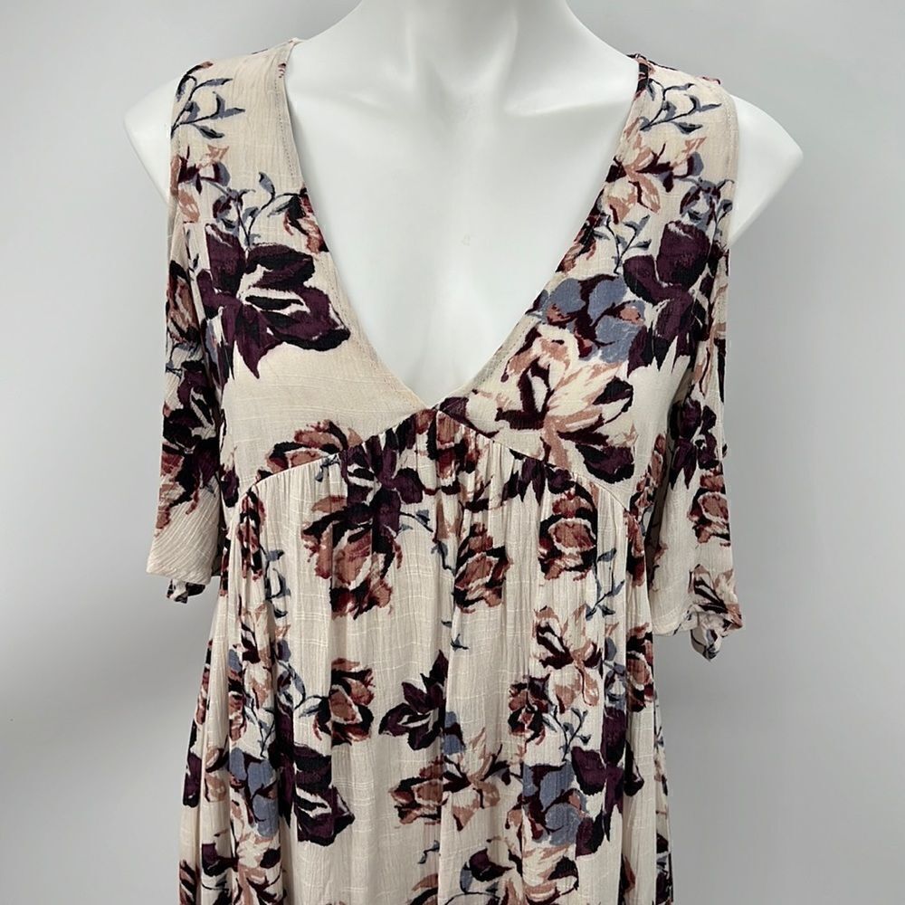 Kendall & Kylie cold shoulder dress size small